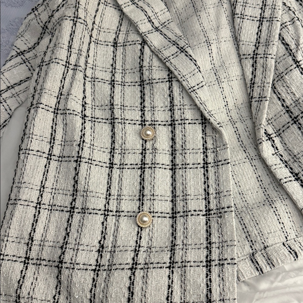 Women’s Plus Size Plaid Print Cloak Sleeve Double Breasted Blazer - Picture 5 of 11
